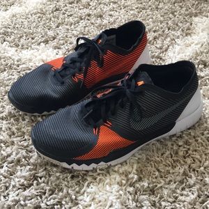Men’s Nike training shoes. Size 10